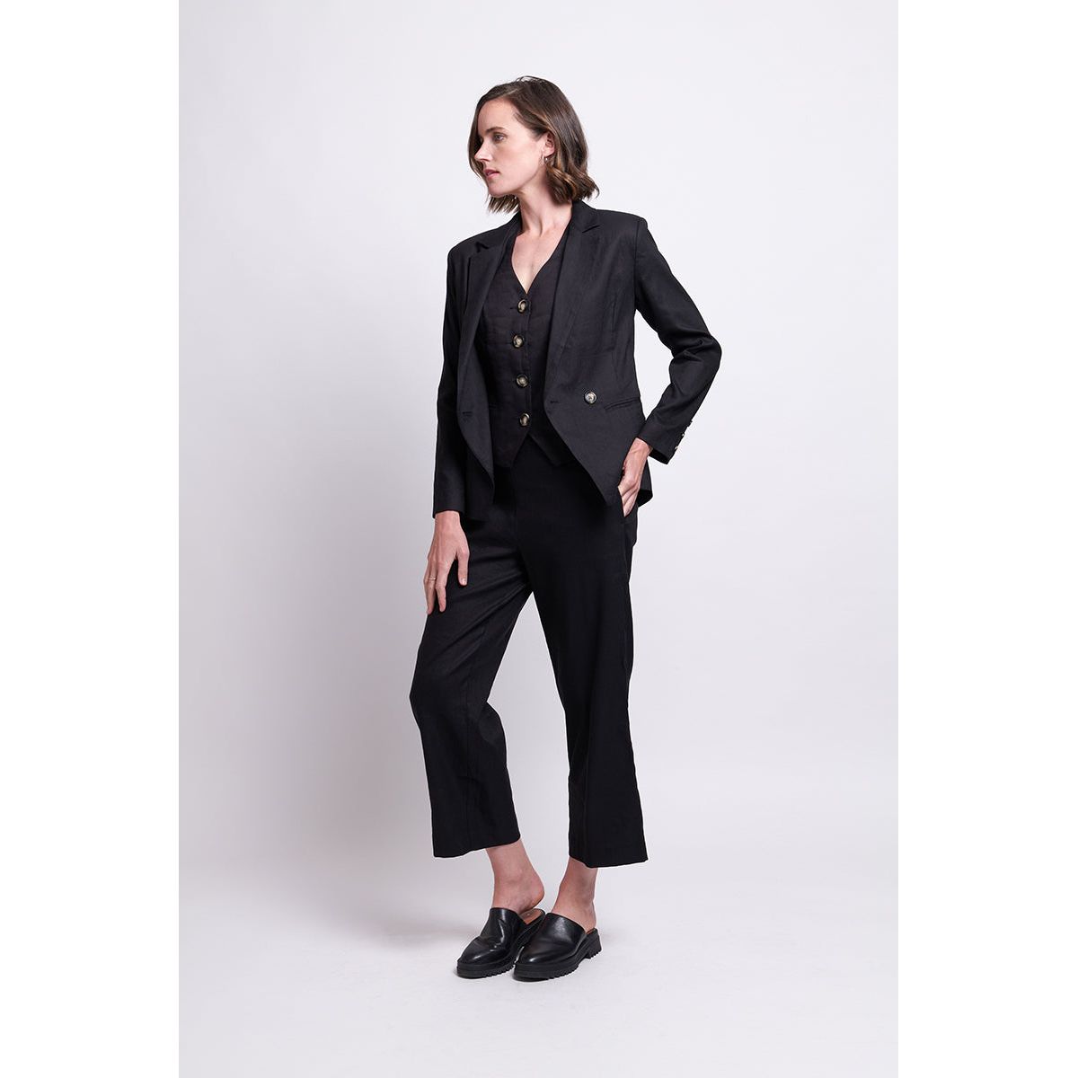 Foil By the Book Blazer (Black or Mocha)