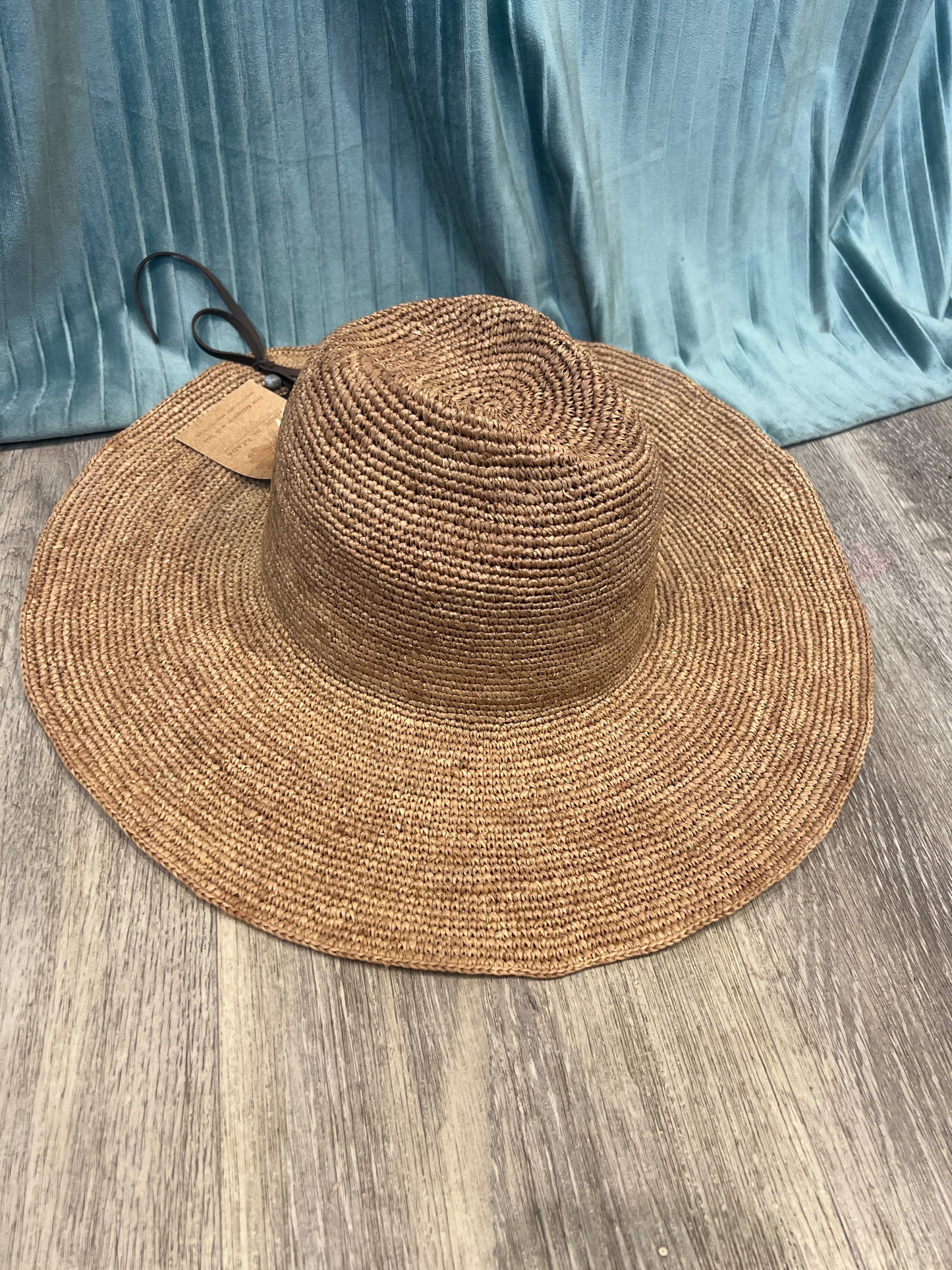 Aziz Hat Lace Light Brown/Made in Mada