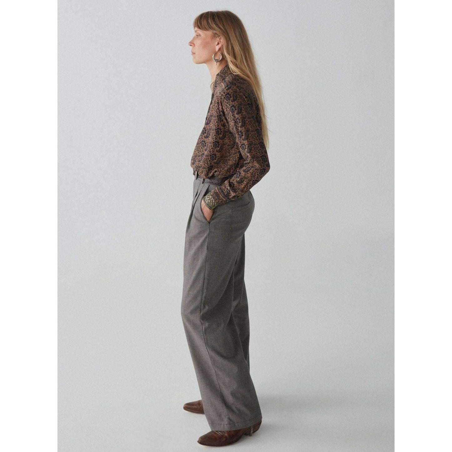 Maison Hotel Etta Blouse (black pepper)