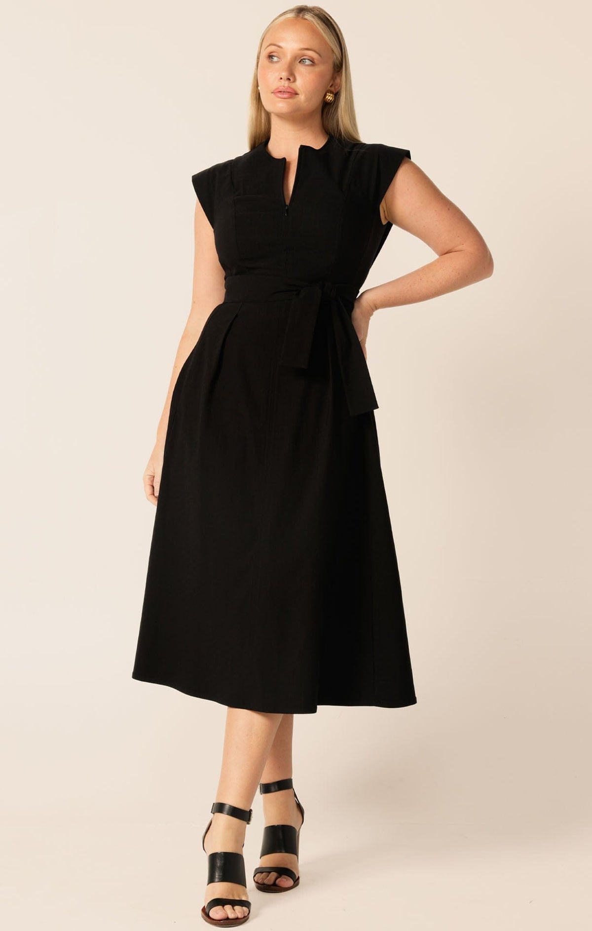Sacha Drake ZIP FRONT FIT AND FLARE DRESS IN BLACK D10-SOC