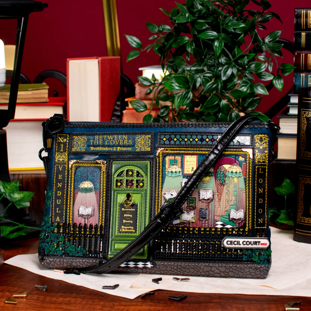 Vendula Mystic Wicks Candle and Wandmakers Kate Pouch Bag