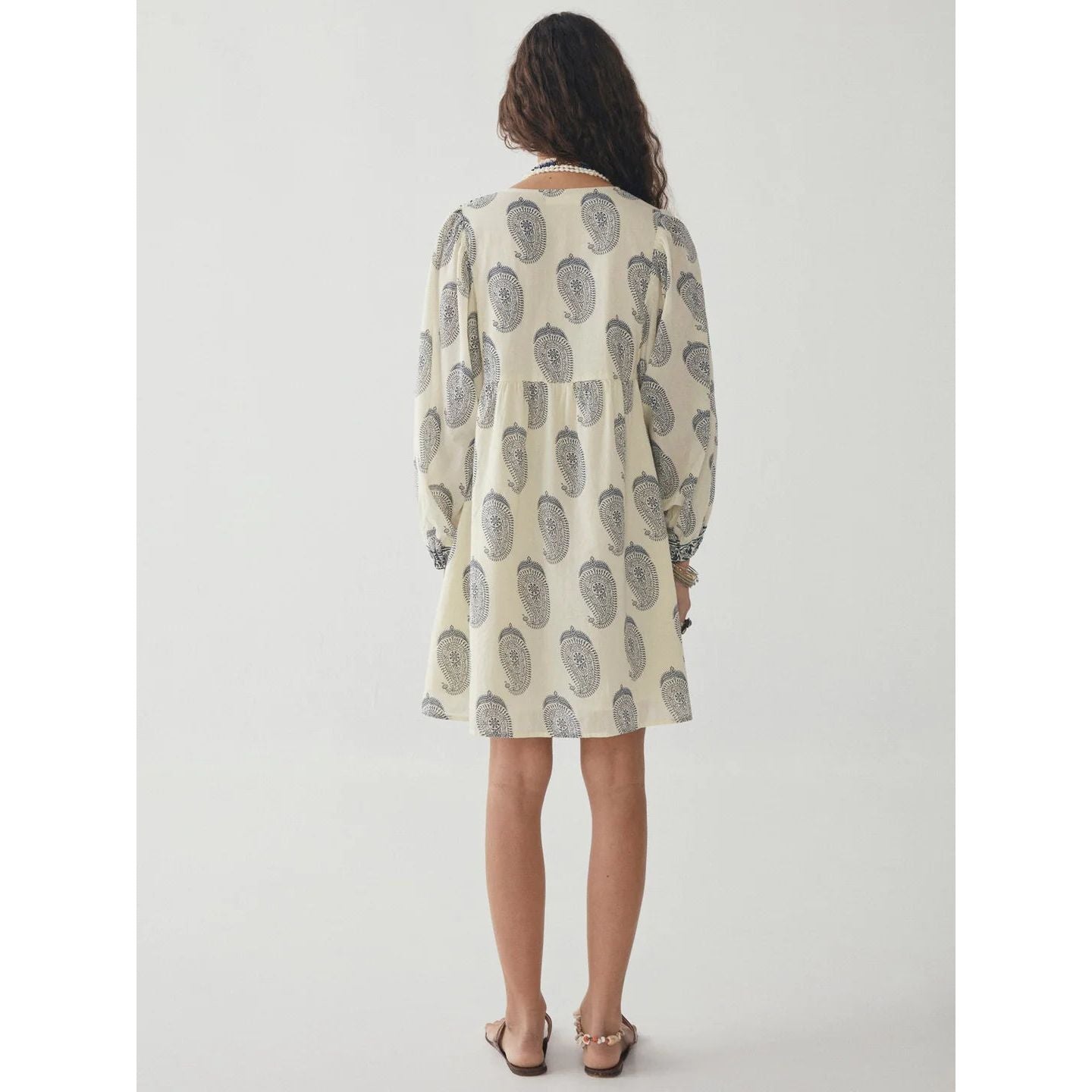 Maison Hotel Lala Mirissa Dress