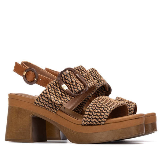 Carmela Carly Platform Sandal 163156