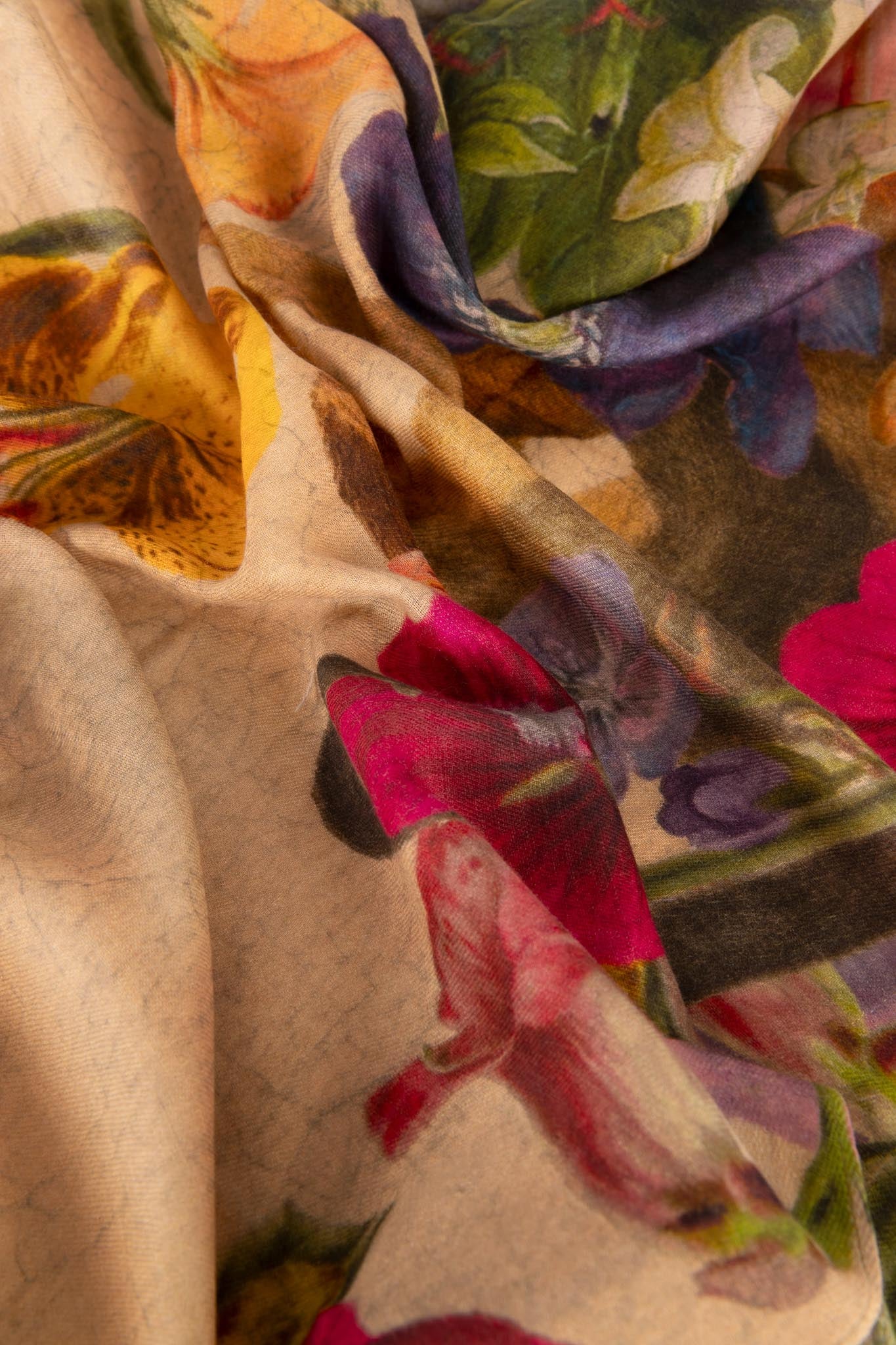 Powder cream, Posey middle length kimono