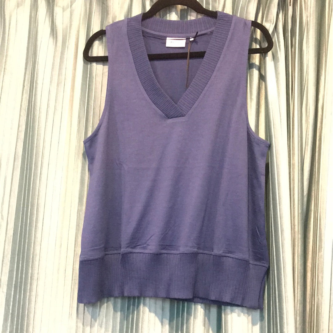 Foil Just Pop Over Vest Arctic