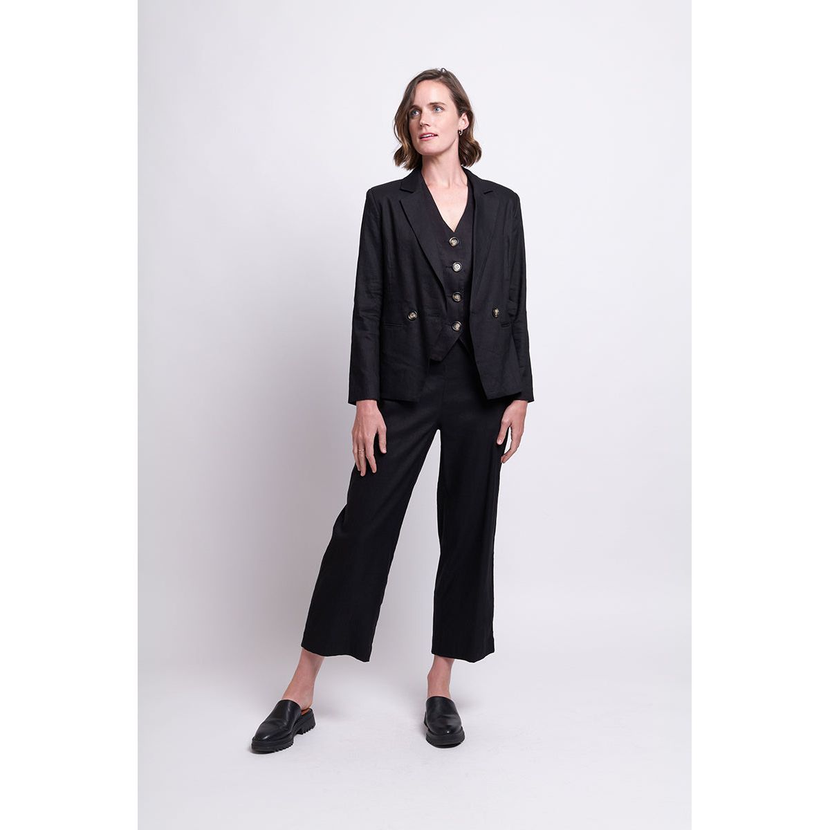 Foil By the Book Blazer (Black or Mocha)