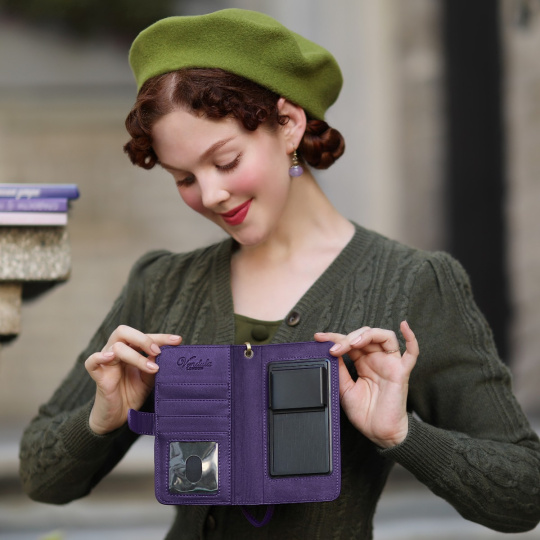 Vendula Travelling Library Universal Flip Phone Case