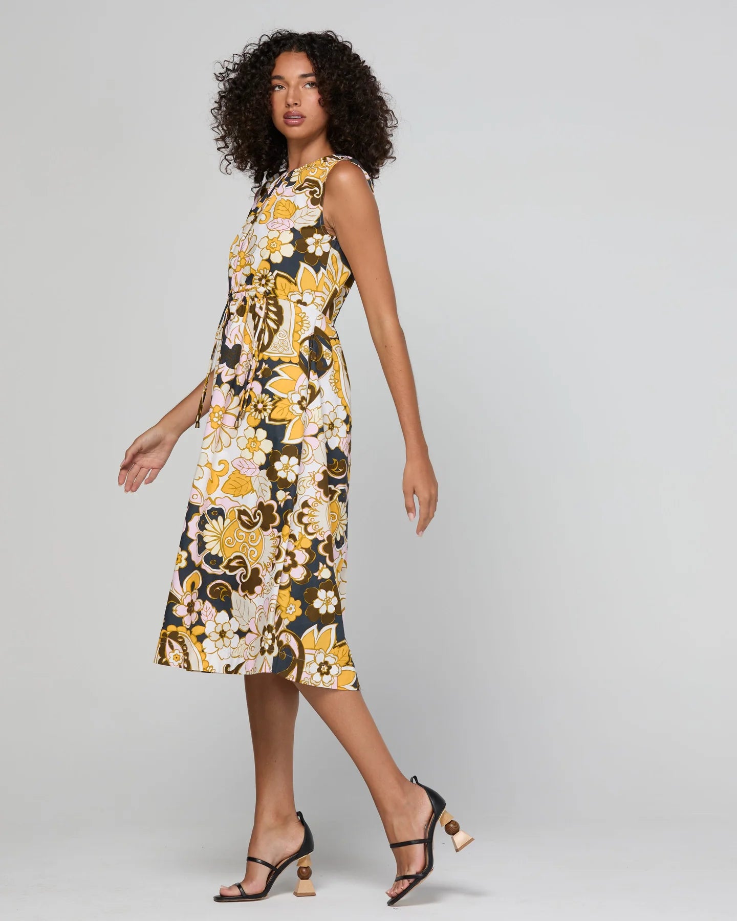 Boom Shankar Carmen Dress Thema