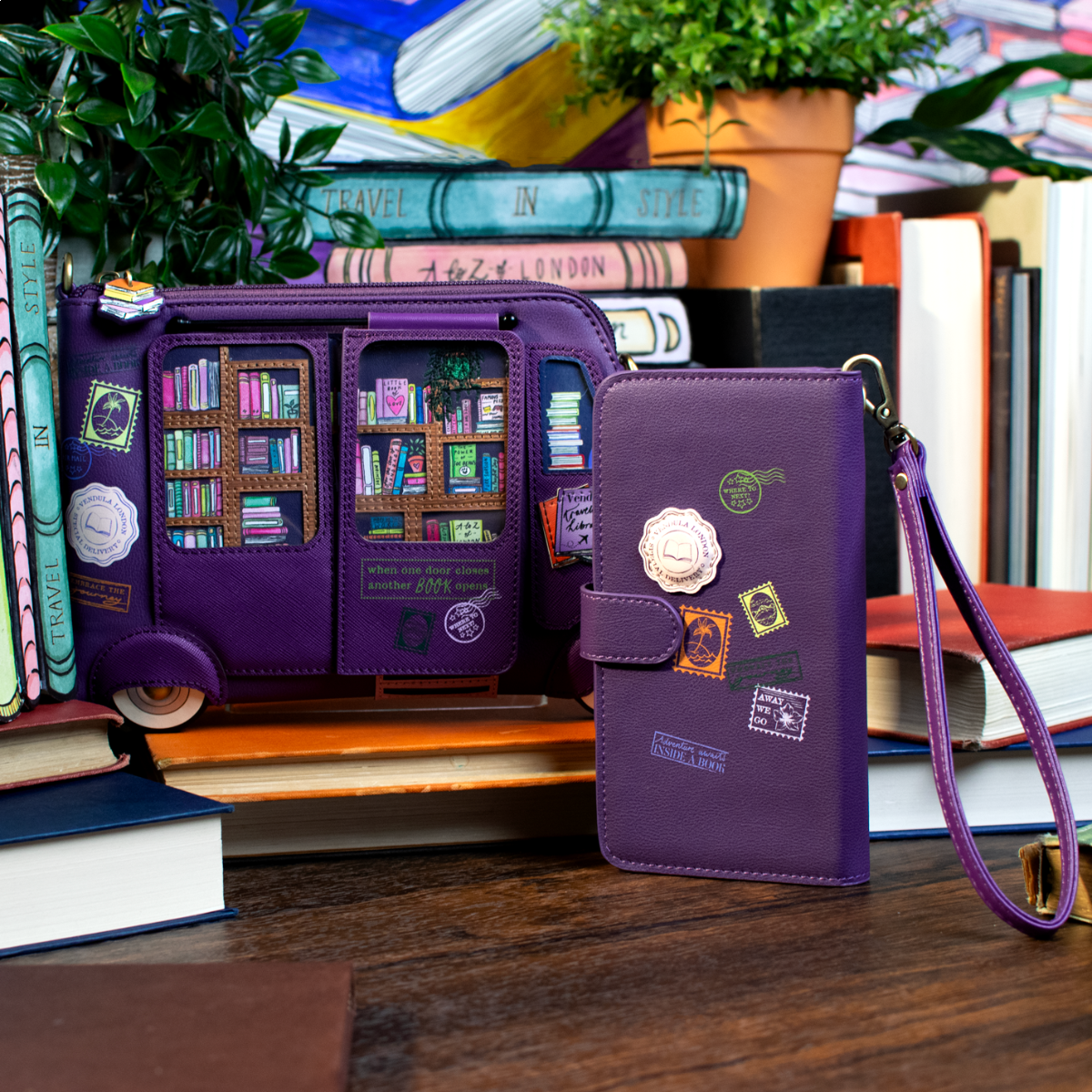 Vendula Travelling Library Universal Flip Phone Case