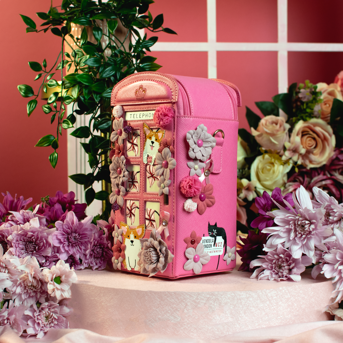 Vendula Pink Ribbon Telephone Box