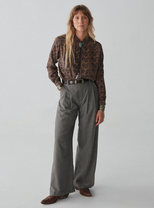 Maison Hotel Etta Blouse (black pepper)