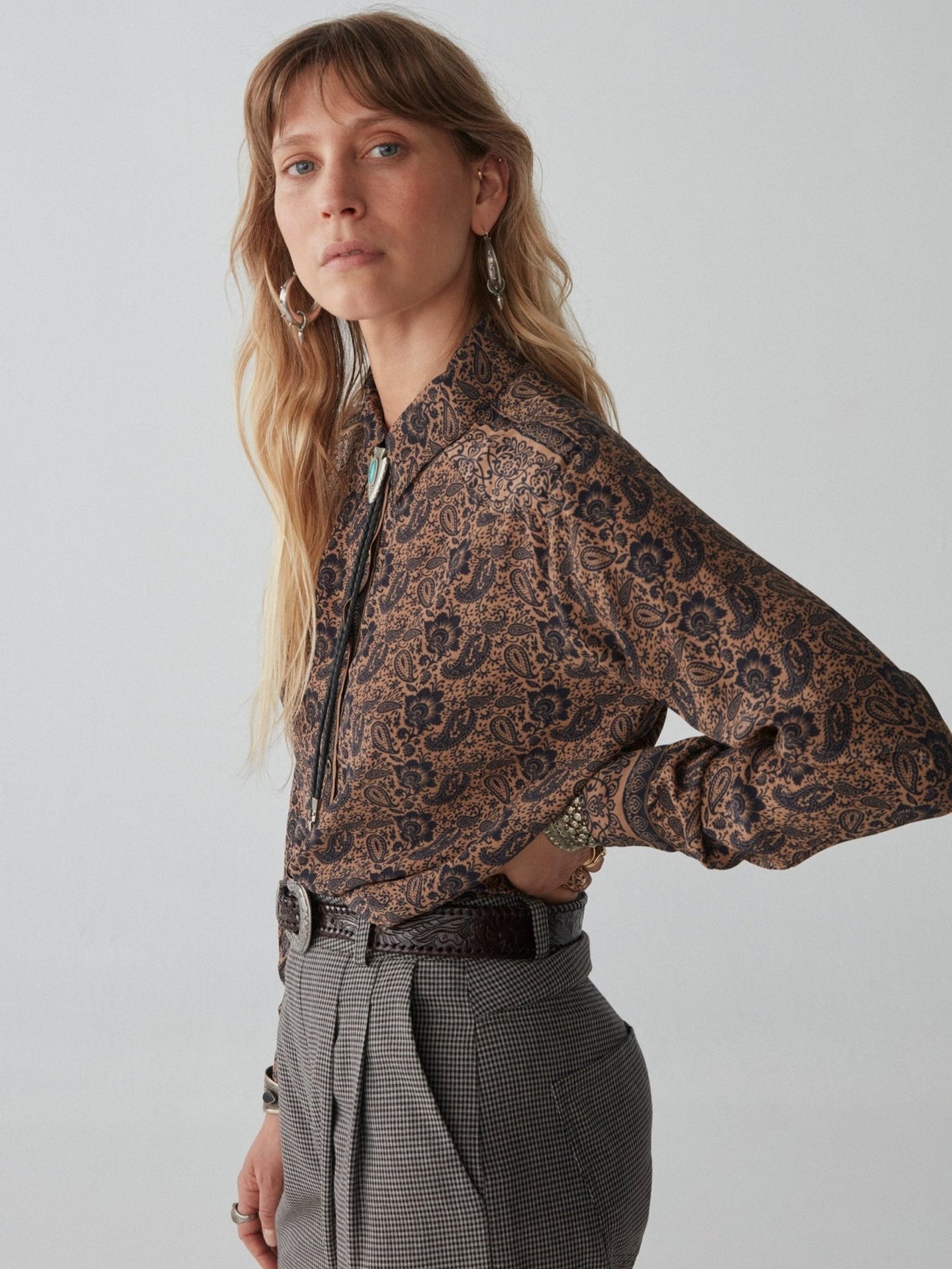 Maison Hotel Etta Blouse (black pepper)