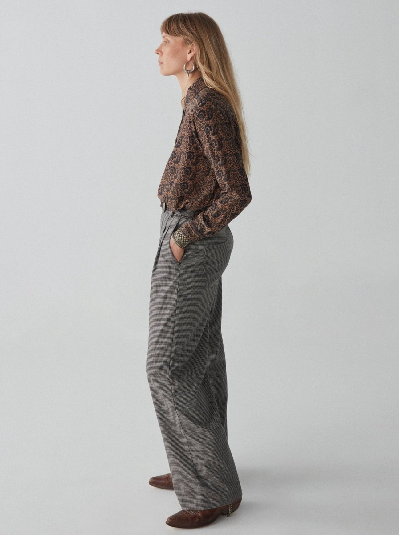 Maison Hotel Etta Blouse (black pepper)