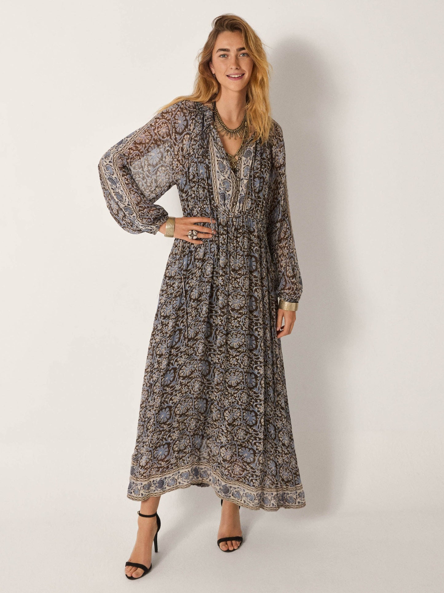 Maison Hotel Madurai Gaia Dress Blue Orchid