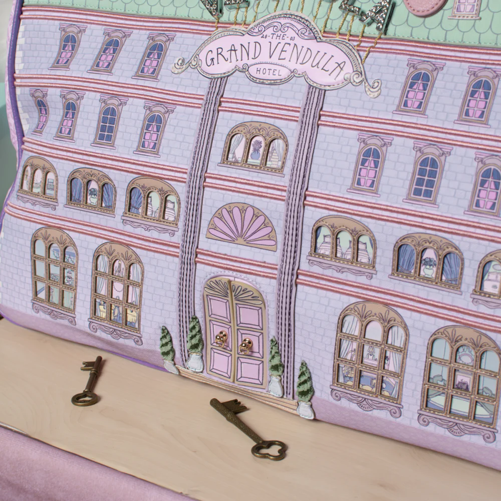 Vendula The Grand Vendula Hotel Sylvie Clip Frame Holdall