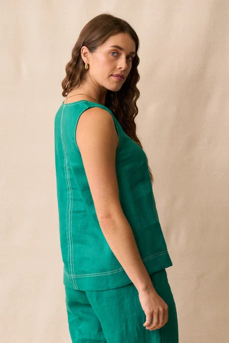 Neris Veda Tank
