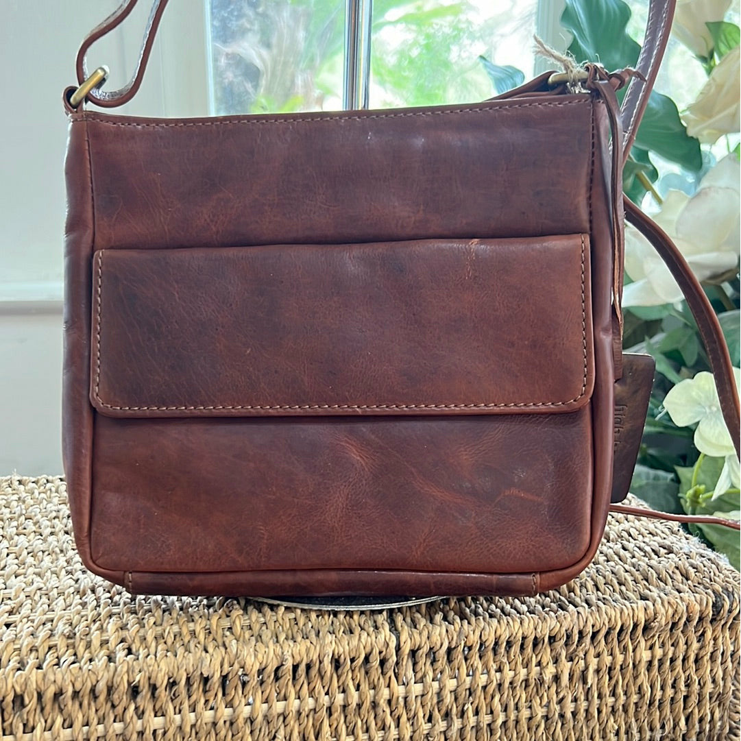 Leather Crossbody Bag 21035
